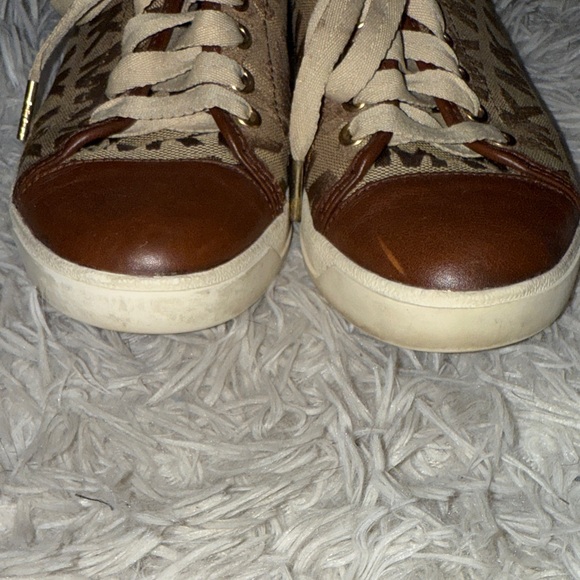 Michael Kors shoes and scarf set Brown and Tan women’s Shoes - Picture 8 of 16